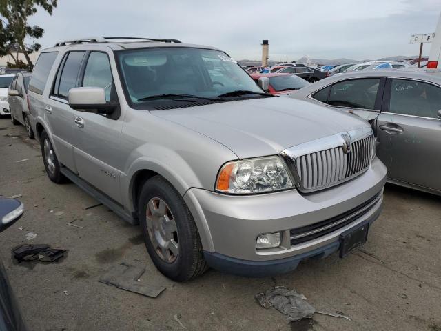 5LMFU27596LJ03882 - 2006 LINCOLN NAVIGATOR ვერცხლისფერი ფოტო 4