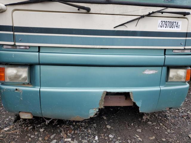 4UZ6XFBC6VC725829 - 1997 FREIGHTLINER CHASSIS X LINE MOTOR HOME TEAL photo 9