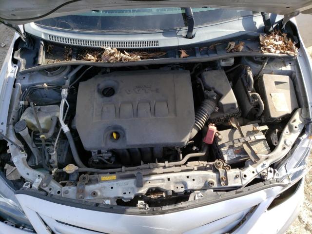 2T1BU4EE3CC891811 - 2012 TOYOTA COROLLA BASE SILVER photo 11