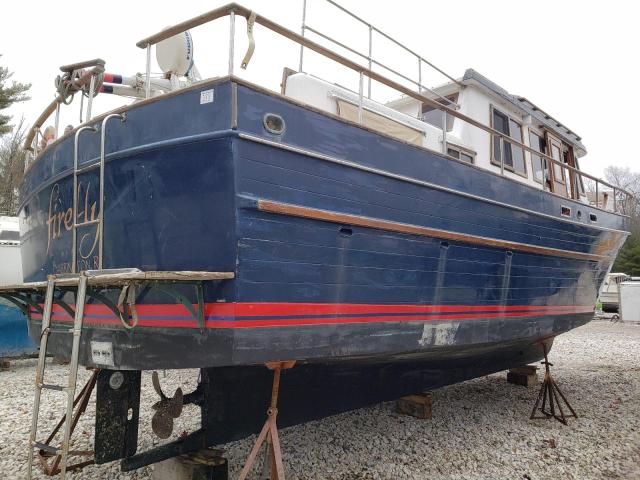 ETY38146M82K - 1982 BOAT MART BOAT BLUE photo 4