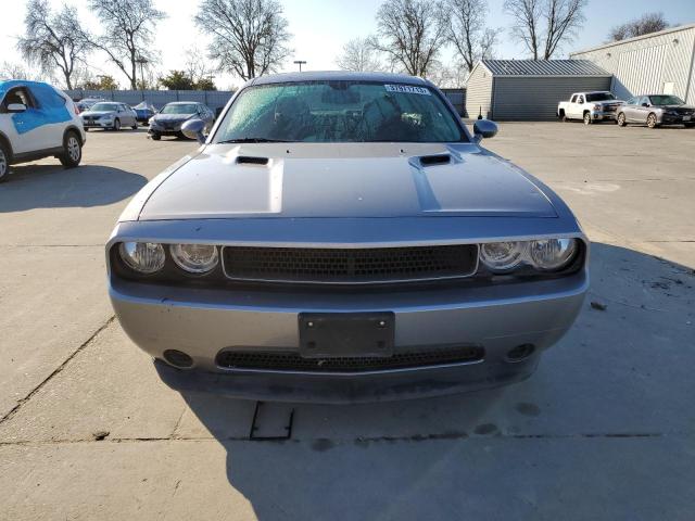 2C3CDYAGXEH233984 - 2014 DODGE CHALLENGER SXT SILVER photo 5