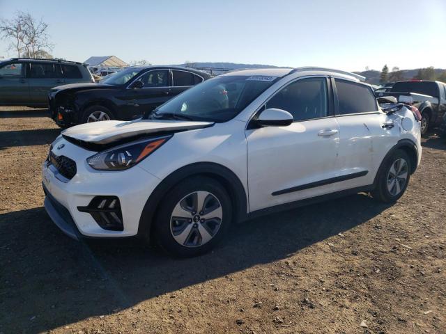 KNDCB3LC8L5369677 - 2020 KIA NIRO LX WHITE photo 1