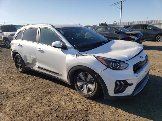 KNDCB3LC8L5369677 - 2020 KIA NIRO LX WHITE photo 4