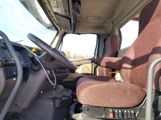 4V5K99EJ9HN989452 - 2017 VOLVO VHD  photo 5