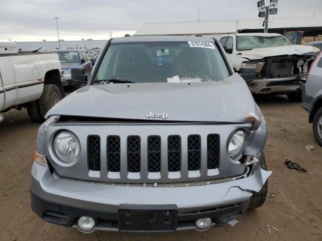 1C4NJRFB8HD159966 - 2017 JEEP PATRIOT LATITUDE SILVER photo 5