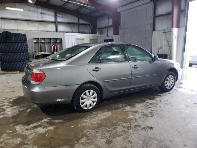 4T1BE30K45U621718 - 2005 TOYOTA CAMRY LE GRAY photo 3