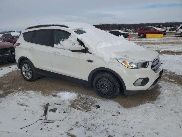 1FMCU0GD8JUC34550 - 2018 FORD ESCAPE SE WHITE photo 4