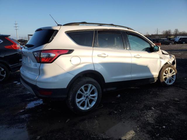 1FMCU9GD9HUC77826 - 2017 FORD ESCAPE SE WHITE photo 3