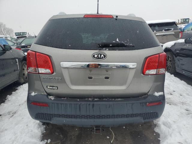 5XYKT4A2XBG046777 - 2011 KIA SORENTO BASE GRAY photo 6