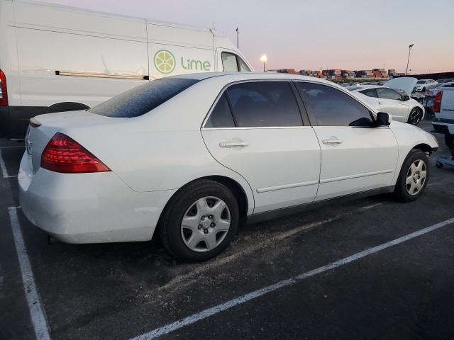 1HGCM56437A157620 - 2007 HONDA ACCORD LX WHITE photo 3