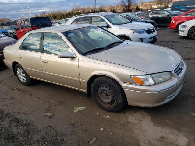 JT2BG22K710548070 - 2001 TOYOTA CAMRY CE GOLD photo 4