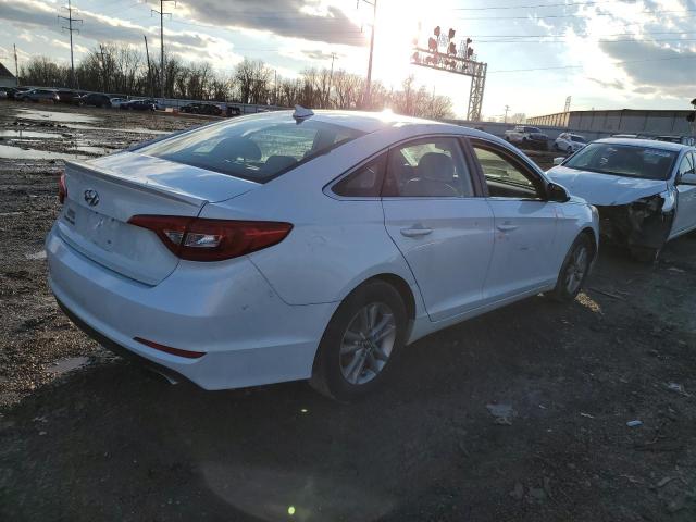 5NPE24AF8HH440590 - 2017 HYUNDAI SONATA SE WHITE photo 3