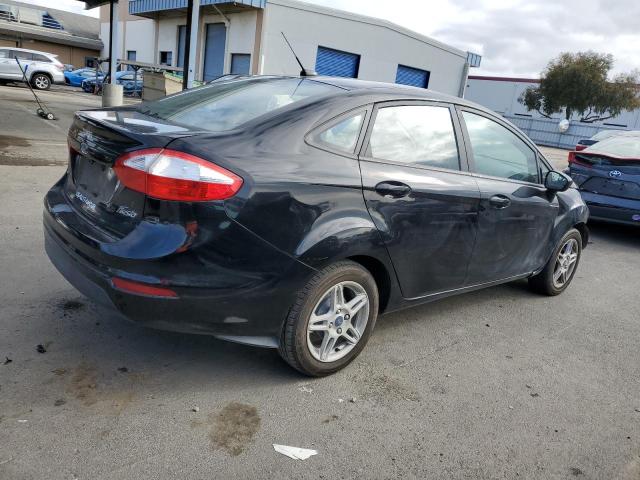 3FADP4BJ5JM106930 - 2018 FORD FIESTA SE BLACK photo 3