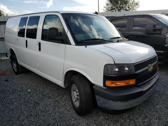 1GCWGAFP3N1237700 - 2022 CHEVROLET EXPRESS G2 WHITE photo 4