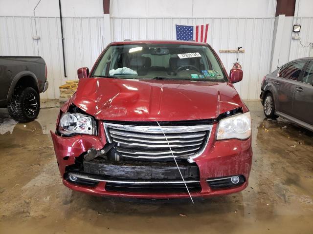 2C4RC1BG1DR697169 - 2013 CHRYSLER TOWN & COU TOURING RED photo 5