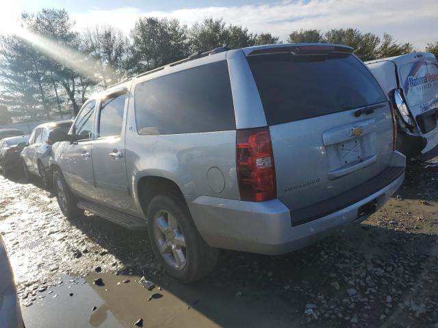 1GNSCJE09CR320729 - 2012 CHEVROLET SUBURBAN C1500 LT SILVER photo 2