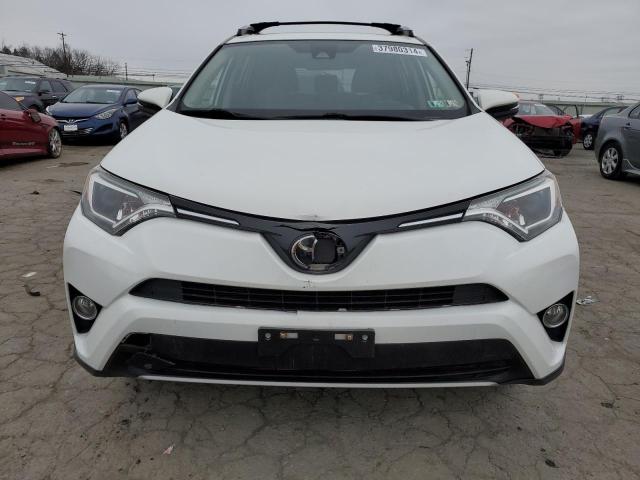 JTMRFREV1HJ716653 - 2017 TOYOTA RAV4 XLE WHITE photo 5