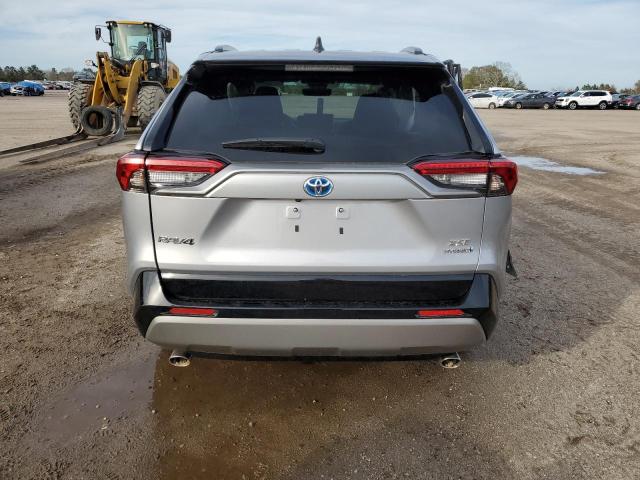 4T3E6RFV1NU095151 - 2022 TOYOTA RAV4 XSE SILVER photo 6