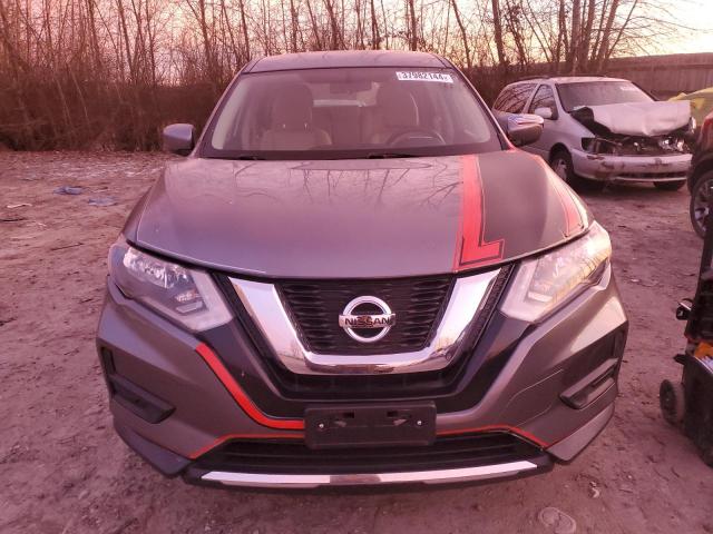 KNMAT2MV0HP566059 - 2017 NISSAN ROGUE S GRAY photo 5