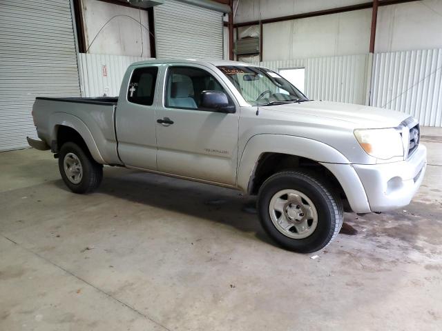 5TETU62N35Z134229 - 2005 TOYOTA TACOMA PRERUNNER ACCESS CAB SILVER photo 4