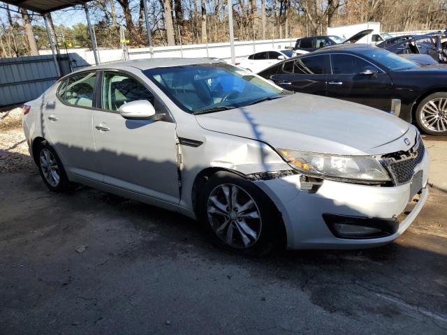 5XXGM4A79DG150067 - 2013 KIA OPTIMA LX SILVER photo 4