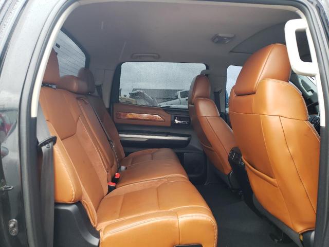 5TFAY5F14EX325744 - 2014 TOYOTA TUNDRA CREWMAX PLATINUM Schwarz Foto 10