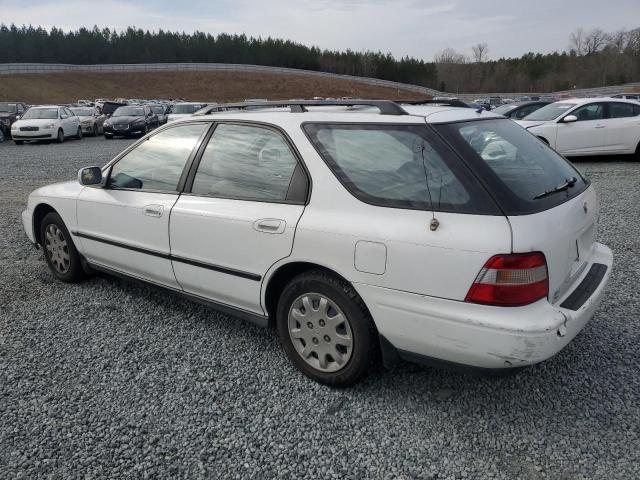 1HGCE1825SA000360 - 1995 HONDA ACCORD LX WHITE photo 2