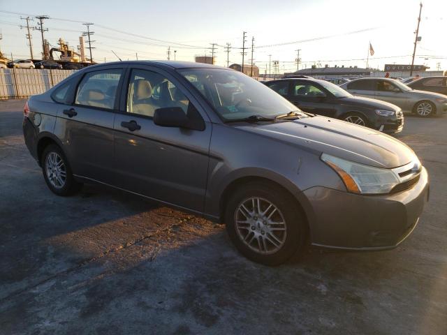 1FAHP35N49W173086 - 2009 FORD FOCUS SE SILVER photo 4