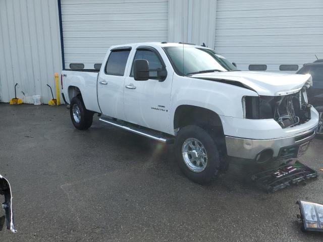 1GTHK23648F206388 - 2008 GMC SIERRA K2500 HEAVY DUTY WHITE photo 4