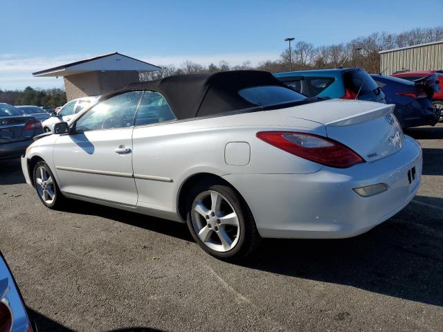 4T1FA38P67U126324 - 2007 TOYOTA SOLARA SE WHITE photo 2