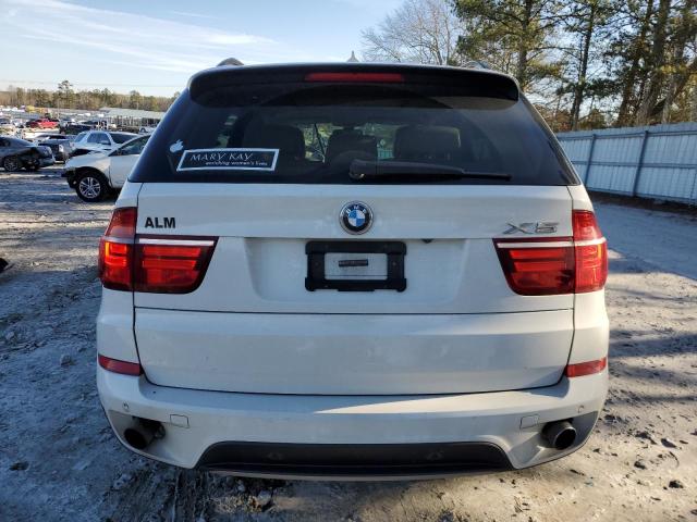 5UXZV4C50CL745789 - 2012 BMW X5 XDRIVE35I WHITE photo 6