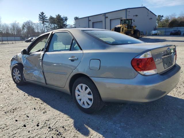 4T1BE32KX5U990774 - 2005 TOYOTA CAMRY LE SILVER photo 2