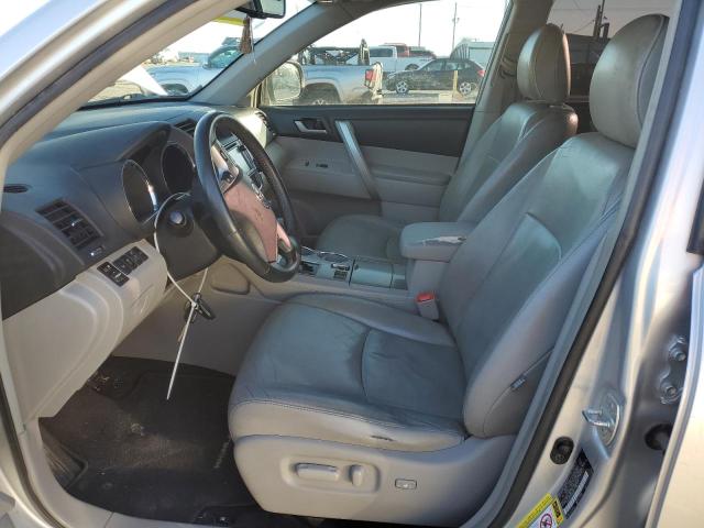 5TDZK3EH2DS094824 - 2013 TOYOTA HIGHLANDER BASE TAN photo 7