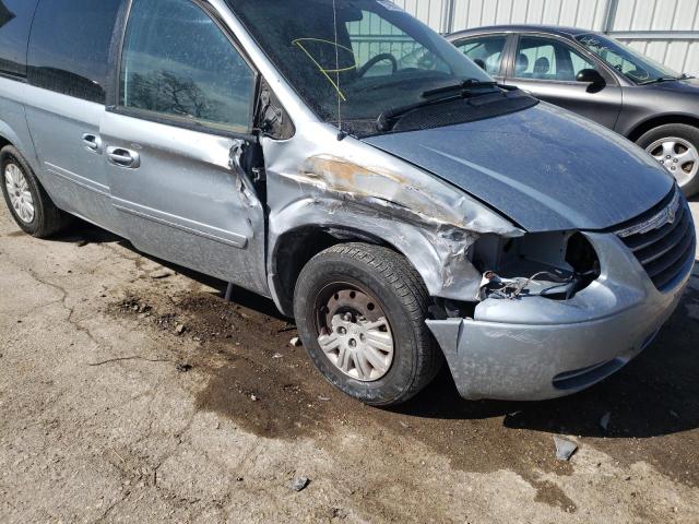 2A4GP44R96R852513 - 2006 CHRYSLER TOWN & COU LX SILVER photo 9