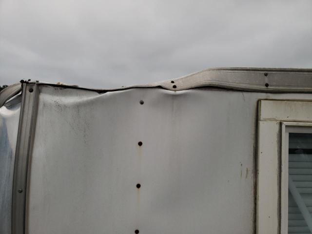 4U01S2025YA003688 - 2000 TRAIL KING ENCLOSED თეთრი ფოტო 10