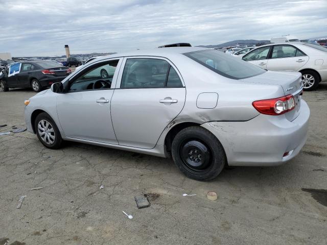 2T1BU4EE9DC088292 - 2013 TOYOTA COROLLA BASE SILVER photo 2