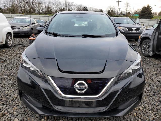 1N4AZ1CP3JC302722 - 2018 NISSAN LEAF S BLACK photo 5