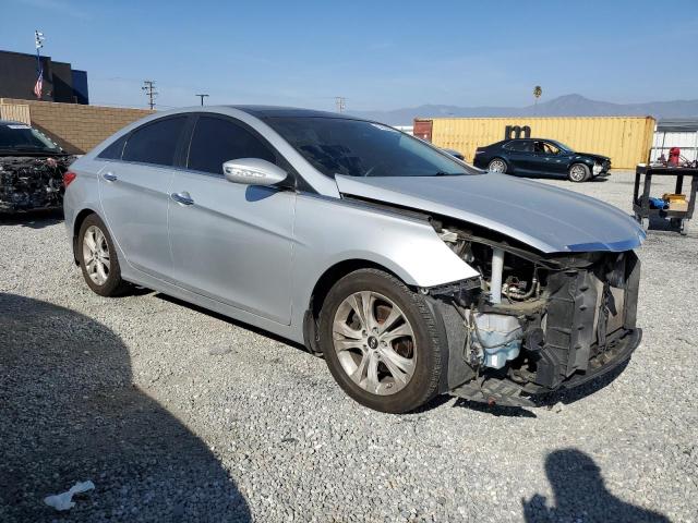 5NPEC4AC4DH634837 - 2013 HYUNDAI SONATA SE SILVER photo 4