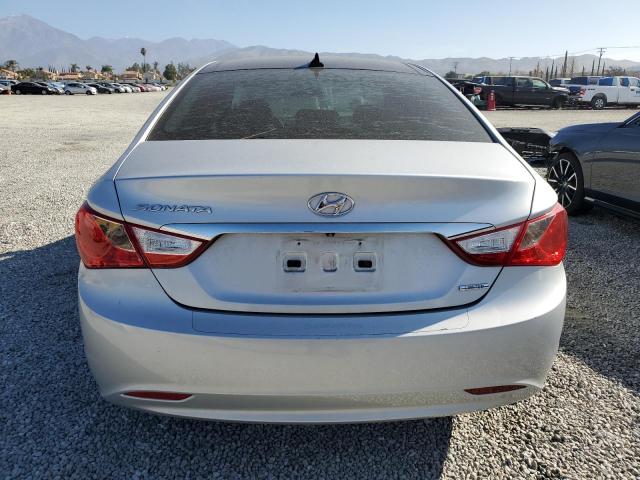 5NPEC4AC4DH634837 - 2013 HYUNDAI SONATA SE SILVER photo 6