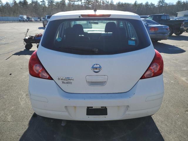 3N1BC1CPXBL404947 - 2011 NISSAN VERSA S WHITE photo 6