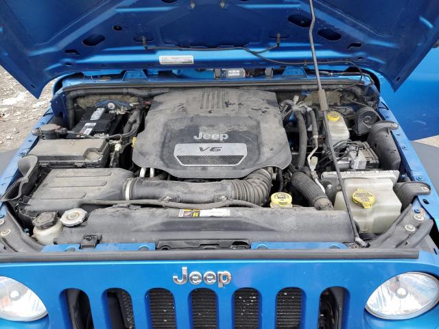 1C4BJWDG3GL152041 - 2016 JEEP WRANGLER U SPORT BLUE photo 11