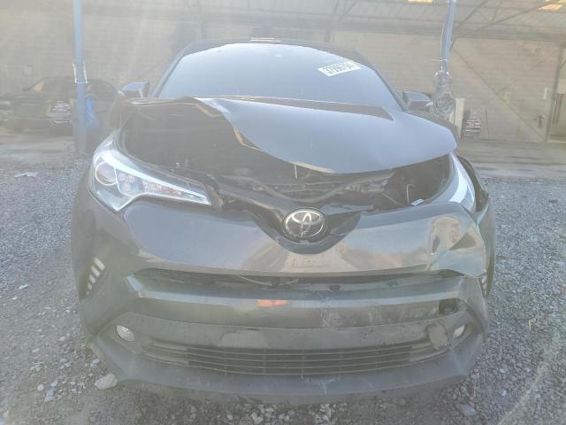 NMTKHMBX9JR003575 - 2018 TOYOTA C-HR XLE GRAY photo 5