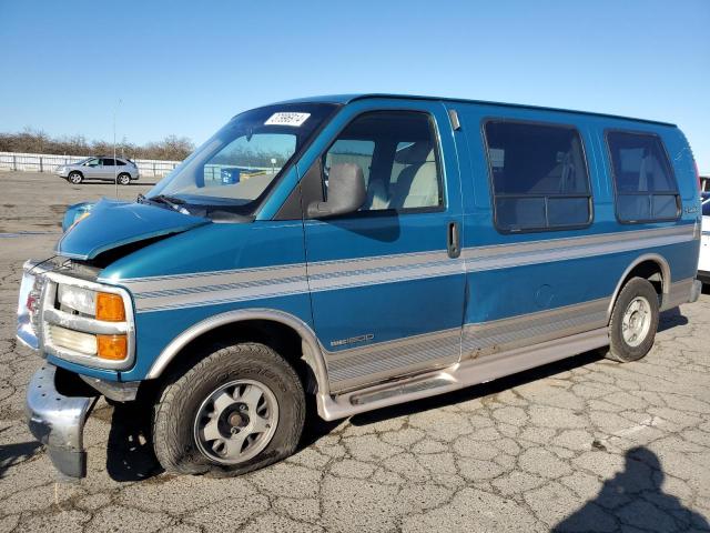 1GDFG15R3W1026061 - 1998 GMC SAVANA RV G1500 TEAL photo 1