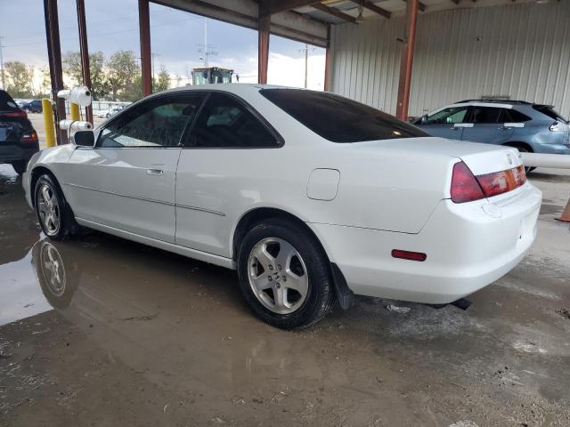 1HGCG2253WA018171 - 1998 HONDA ACCORD EX WHITE photo 2