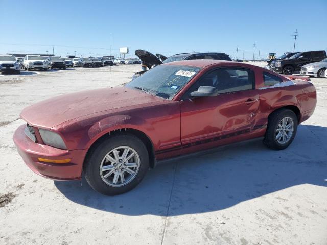 1ZVFT80N255109742 - 2005 FORD MUSTANG RED photo 1