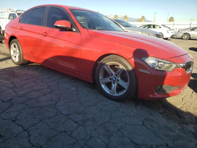WBA3B1C55EK135147 - 2014 BMW 320 I RED photo 4