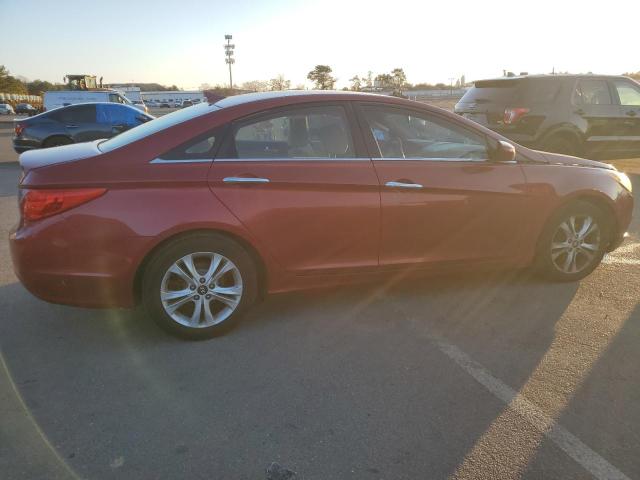 5NPEB4AC4BH288093 - 2011 HYUNDAI SONATA GLS RED photo 3