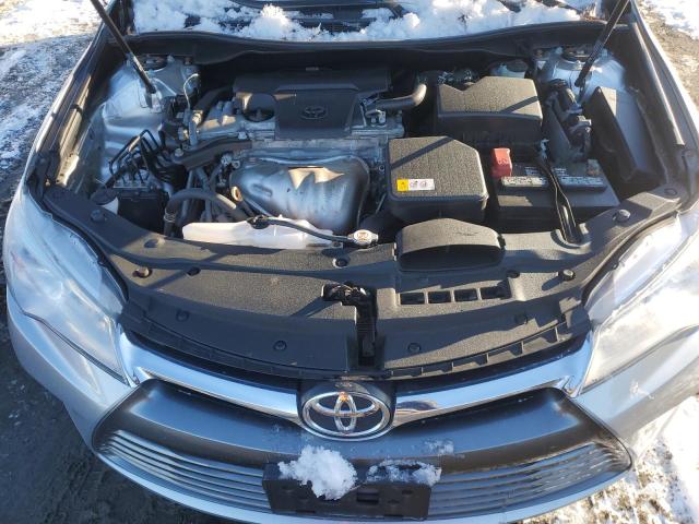 4T1BF1FKXHU755873 - 2017 TOYOTA CAMRY LE SILVER photo 11