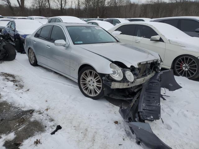 WDBUF90X47B172420 - 2007 MERCEDES-BENZ E 550 4MATIC SILVER photo 4