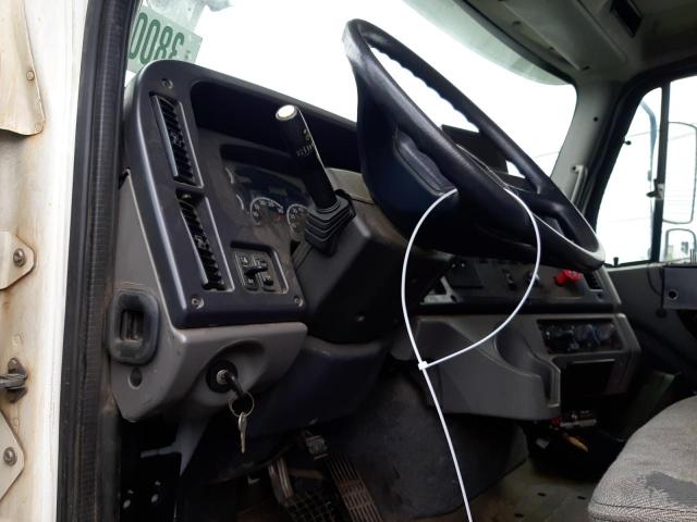 1FVHG3DX6DHFE1930 - 2013 FREIGHTLINER 114SD WHITE photo 9